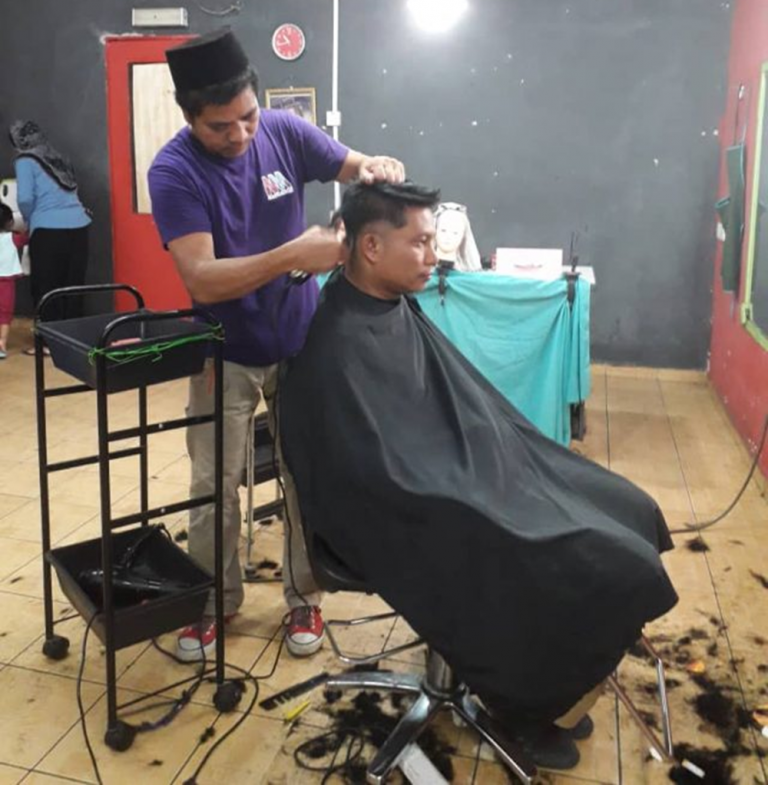 Kursus Gunting Rambut Lelaki / BACK TO SCHOOL - program gunting rambut